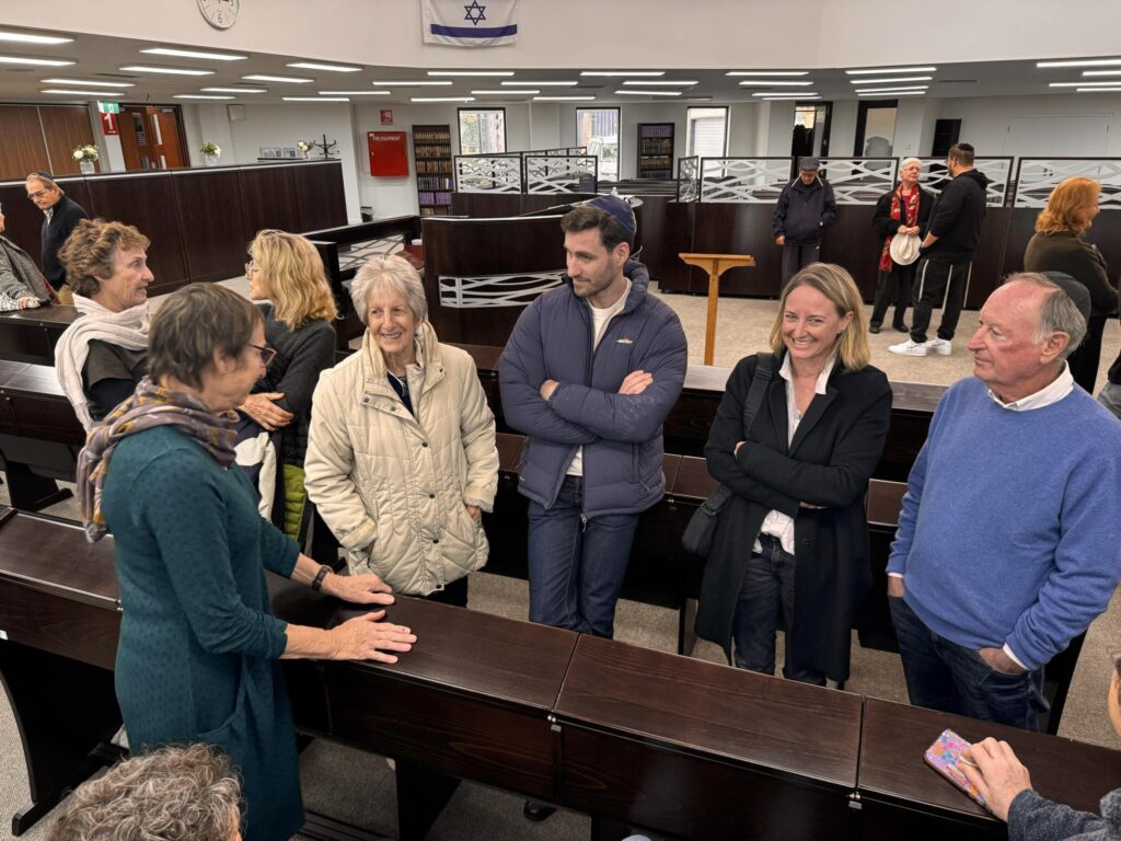 Jan Walters and descendants of Rabbi Freedman